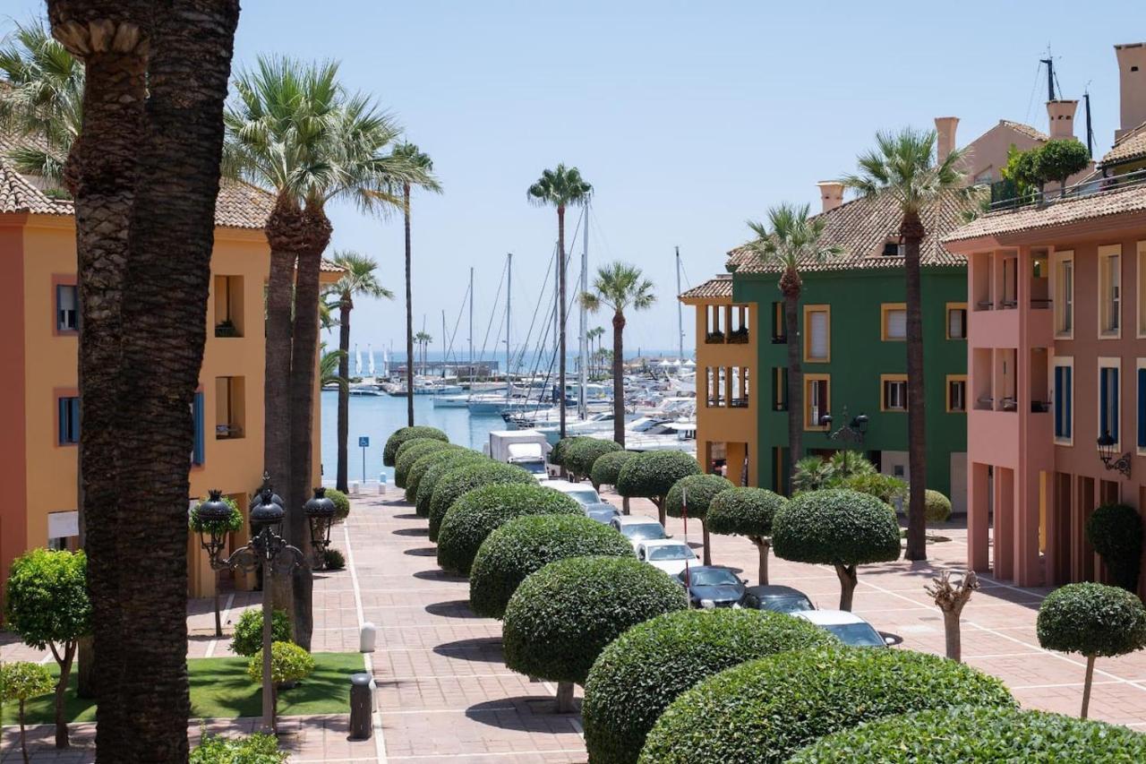 Puerto Sotogrande Con Vistas Al Mar Apartment Bagian luar foto