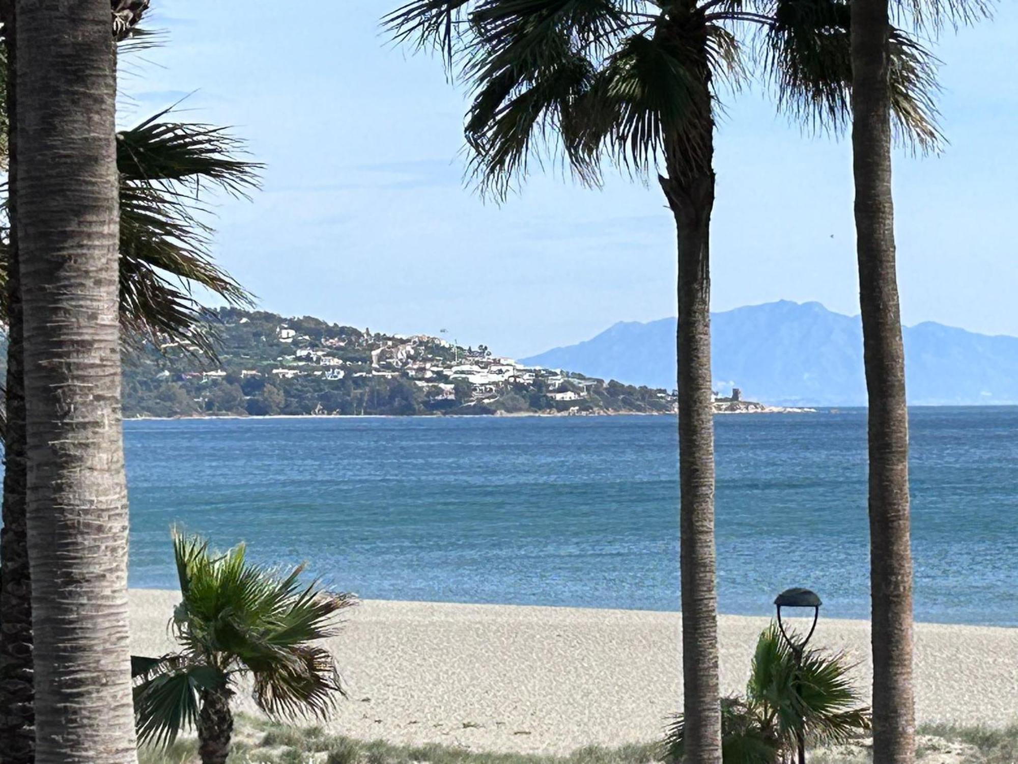 Puerto Sotogrande Con Vistas Al Mar Apartment Bagian luar foto
